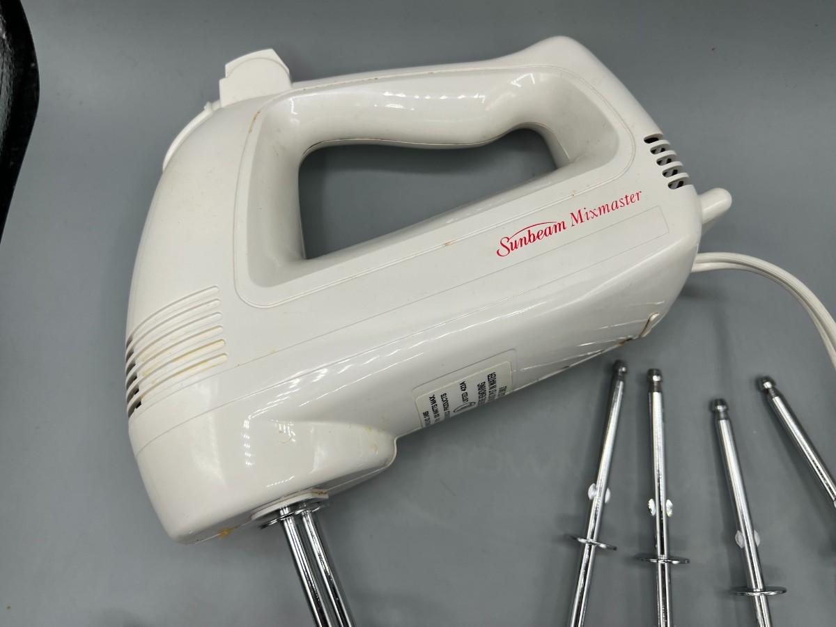 Sunbeam Kitchenware 6 Speed Mixmaster Hand Mixer with Attachment
