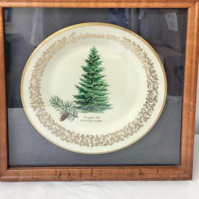 1688 Framed Lenox Commemorative "Douglas Fir" Plate
