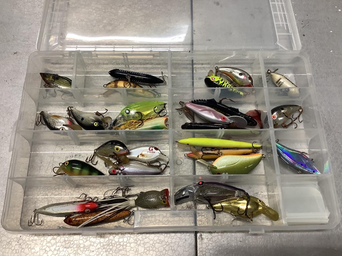 Freshwater fishing lure collection, 27 lures