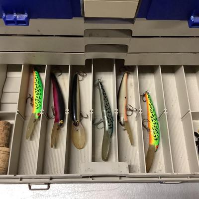 Plano beige/blue tackle box, 4 drawers, extensive lure collection