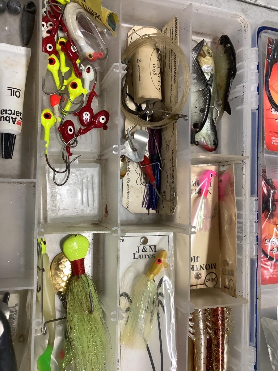 Saltwater lures and wire leads | EstateSales.org