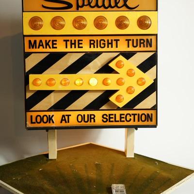 VINTAGE SPEIDEL STORE WATCH DISPLAY LIGHTS, ON STAND WITH PLATFORM