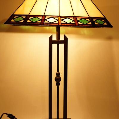 REPRODUCTION PRAIRIE ARTS AND CRAFTS STYLE TABLE LAMP