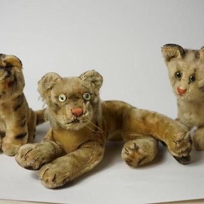 GROUPING OF VERY LOVED STEIFF CAT TOYS OF MOHAIR.