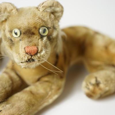 GROUPING OF VERY LOVED STEIFF CAT TOYS OF MOHAIR.