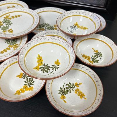 Vintage STANGL Pottery Golden Blossom, Dinner plates and deep mini bowls