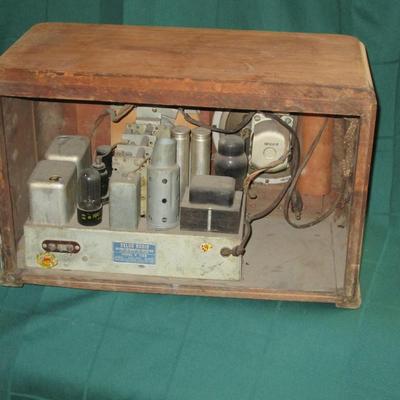 Antique Delco Super Heterodyne Radio
