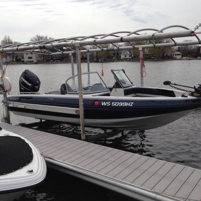ShoreMaster Boat Lift with LiftTech Power Lift, Canopy (boat not incl)