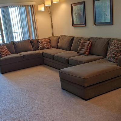 Well Made Sectional, Neutral Color
