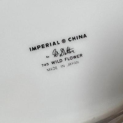 HUGE Imperial 745 Wild Flower Made in Japan. 22 Dinner plates, 23 Soup plates, 23 Bread Plates, 24 mini Bowls and more
