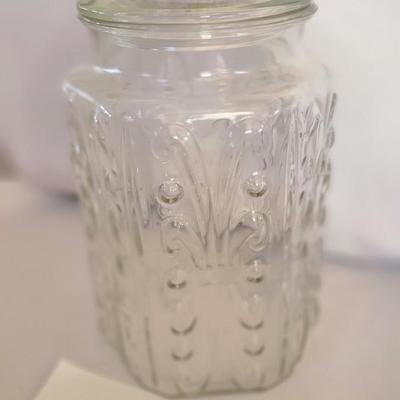 Glass jar