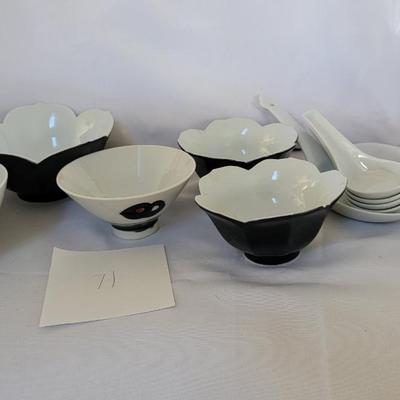 Bowls and Pho spoons