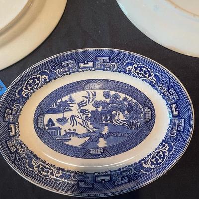 Lot of (3) ornate blue and white platters