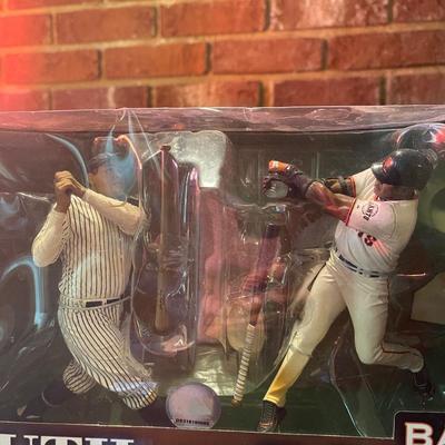 Vintage Cooperstown collection Babe Ruth + Barry Bonds MLB proaction figure
