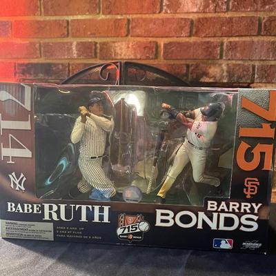 Vintage Cooperstown collection Babe Ruth + Barry Bonds MLB proaction figure