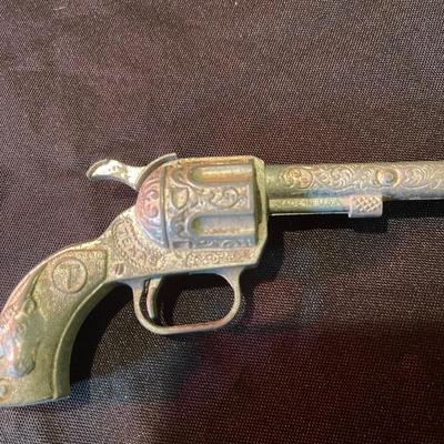 (2) vintage metal toy guns, Anheuser-Busch truck