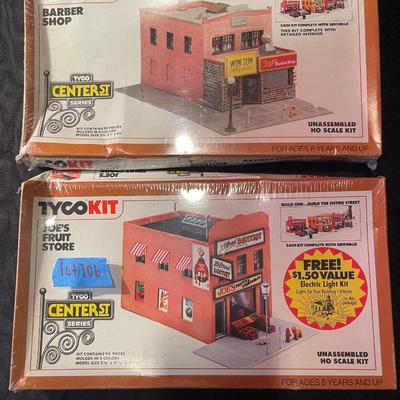 (2) Tyco kit new in boxes and wrap