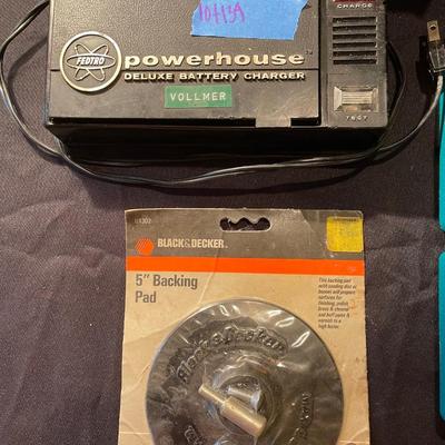 Wagner heat gun, Fedtro powerhouse deluxe battery charger, handrill bit kit, B+D router straight & circular guide, B+D deluxe dual...