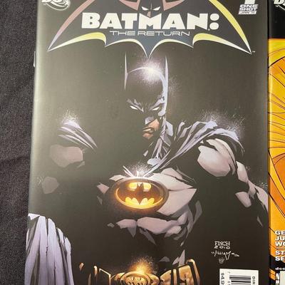 Lot of (3) DC comics