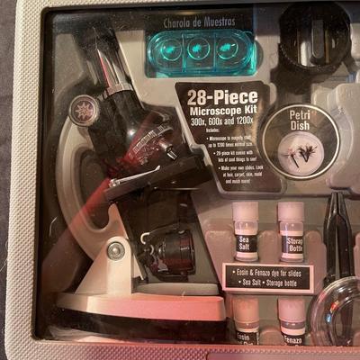 Meade 28pc. Microscope Kit Brand New