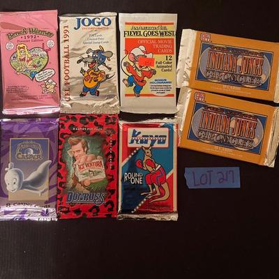 Lot of (8) vintage misc cards 