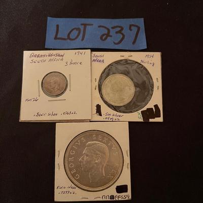 1941 South African 3 pence, 1954 Sa Shilling, 1950 SA 5 Shillings silver coins