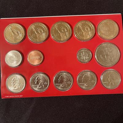 2007 & 2009 D and P uncirculated us mint coin set