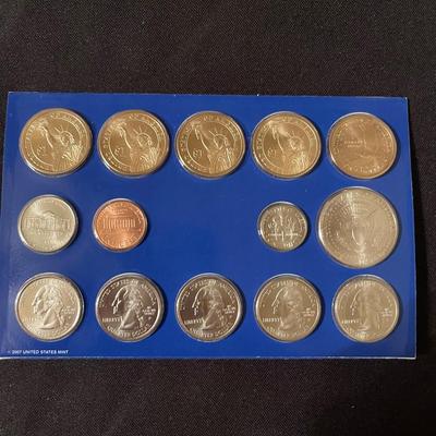 2007 & 2009 D and P uncirculated us mint coin set