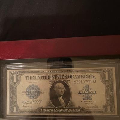 The Last large size $1 silver certificate w/ case