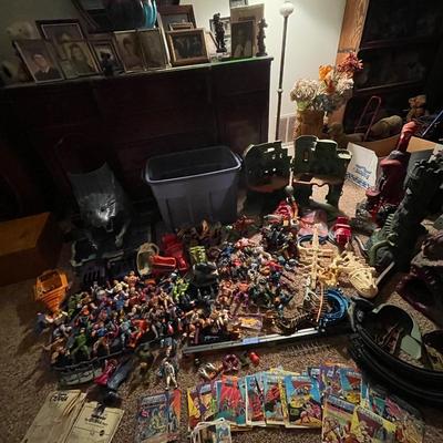 Huge lot of misc. Heman action figures,  buildings, mini comics, accessories, and much more!