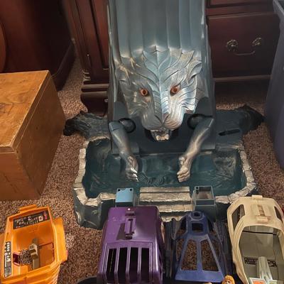Huge lot of misc. Heman action figures,  buildings, mini comics, accessories, and much more!