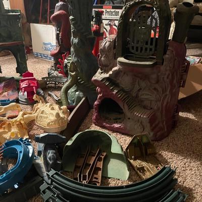 Huge lot of misc. Heman action figures,  buildings, mini comics, accessories, and much more!
