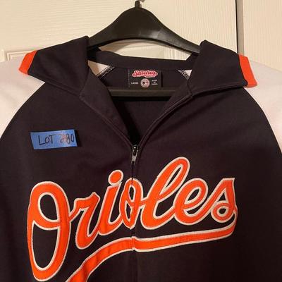 Vintage size large "stitches" O's jacket with patches