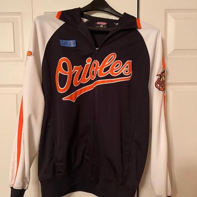 Vintage size large "stitches" O's jacket with patches