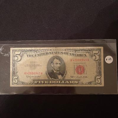 (2) Vintage Lincoln $5 dollar bills, (1) 5 star notes uncirculated $1 bill
