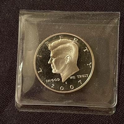 1863 capped Liberty head 45/332 "Our Army", Golden waffle dollar destroyed at mint, 2007s kennedy silver half dollar