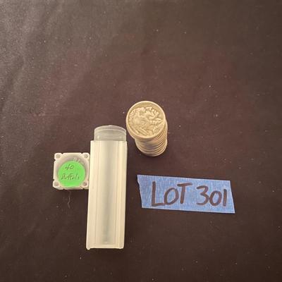 (40) Buffalo nickels with case