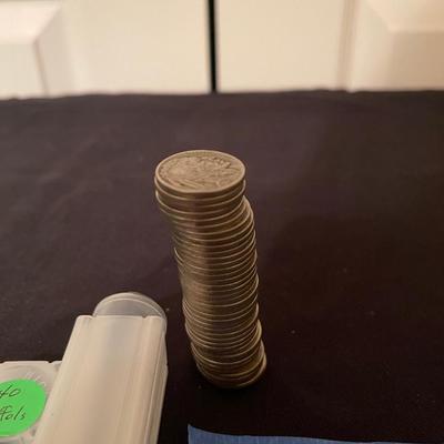 (40) Buffalo nickels with case