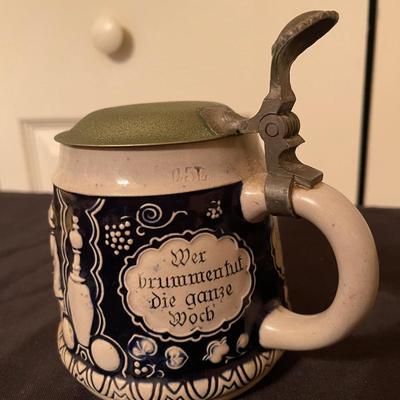 Vintage wekara 5350 stein. 6 1/2" T x 6" W 