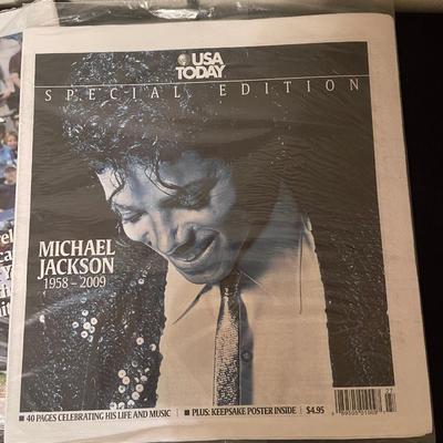 Vintage USA today lot