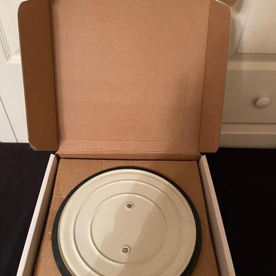 Martha stewart collector's enamled cast iron 6qt. Round casserole, Brand new in box, retails for $180.00