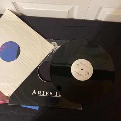 (4) Records, see pictures