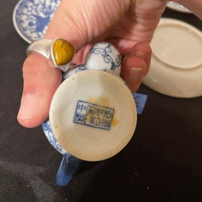 Plates/Teapot