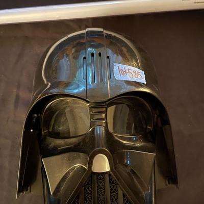 Star Wars Mask, (2) light sabers