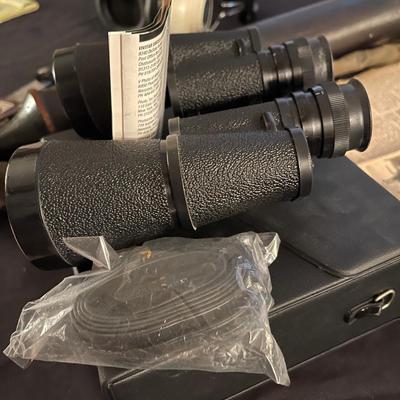 Binoculars/Piano Duster