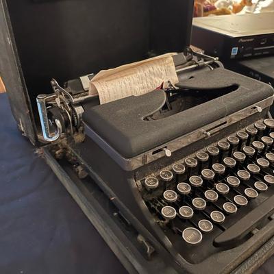 Vintage Typewriter/DVD Player