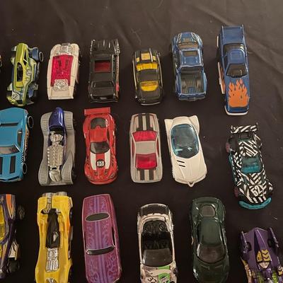 Hot Wheels/Matchbox Cars