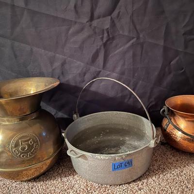 Vintage crocks/copper pot