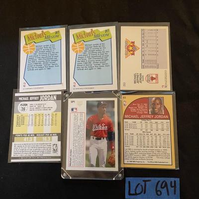 (6) vintage coll. Michael Jordan trading cards.