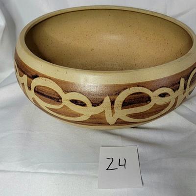 Pottery bowl